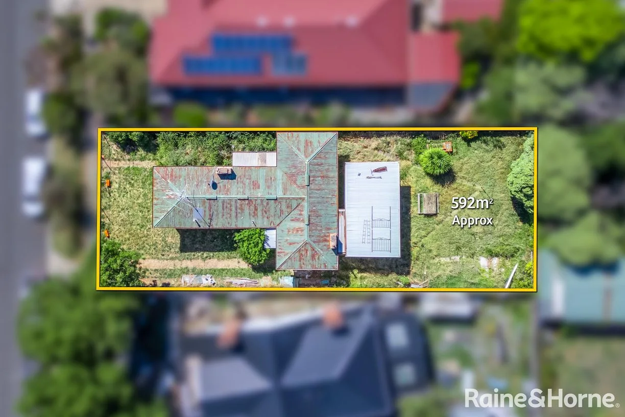 9 Lyell Street, Gisborne, property photograph 2
