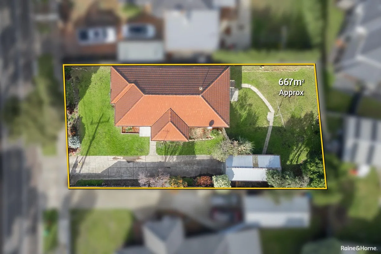 564 Elizabeth Drive, Sunbury, property photograph 2