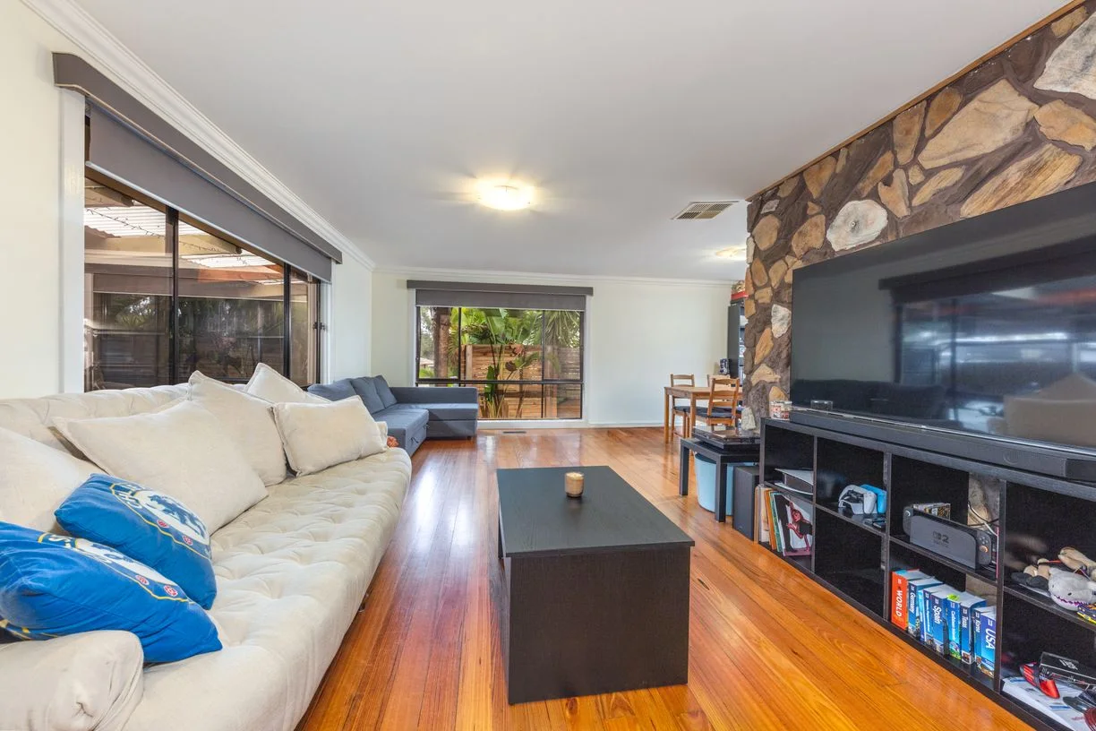 14 Blyton Crescent, Sunbury, property photograph 3