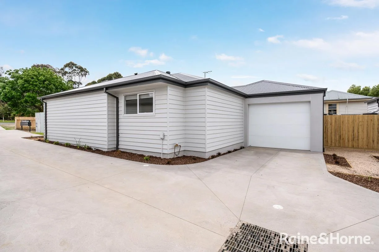 1/3 Somerville Lane, Riddells Creek, property photograph 3